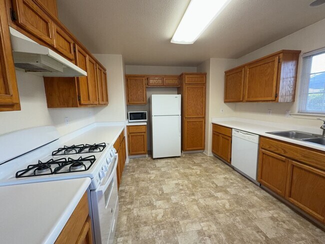 Foto del edificio - 3121 Matthew Ln