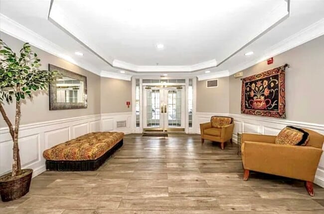 Foto del edificio - 8181 Carnegie Hall Ct