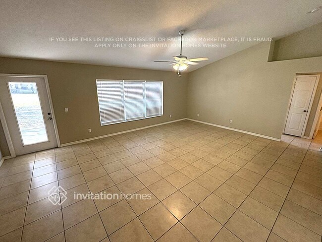 Building Photo - 391 Vitorio St