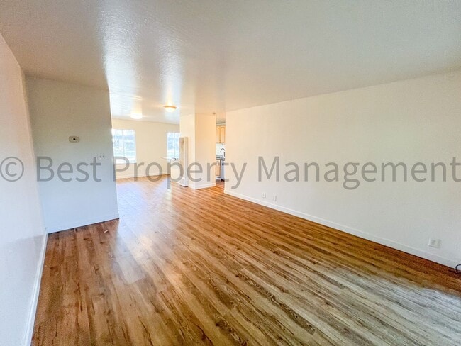 Building Photo - Downtown Livermore Condo!