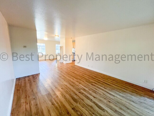 Foto del edificio - Downtown Livermore Condo!