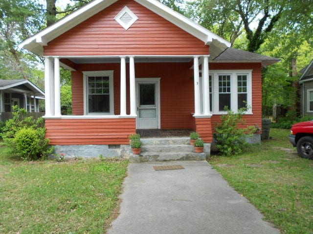 Primary Photo - 23 Chestnut St