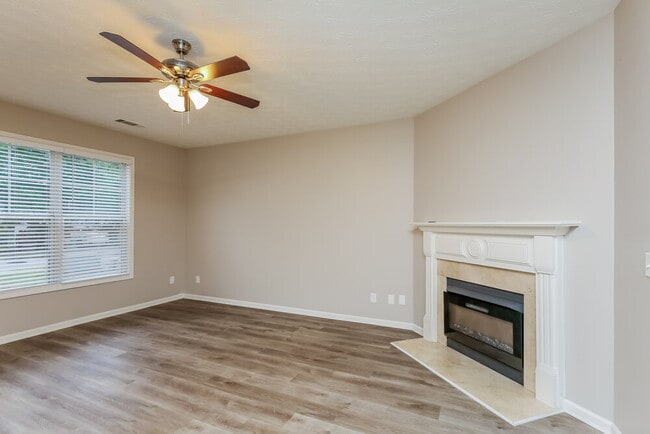Foto del edificio - 422 Marsh Lake Rd SE