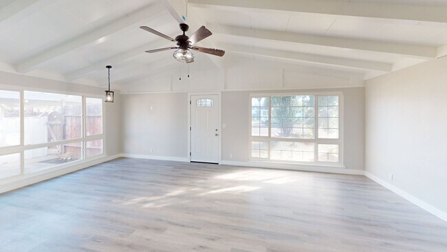 Foto del edificio - Immediate Availability! Please apply to schedule an appointment. Pets allowed - Must be 50 pounds...