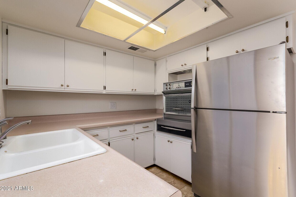 13021 N 113th Ave Unit I, Youngtown, AZ 85363 Room for Rent in