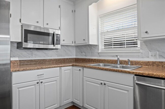 Foto del edificio - 2807 Gordon St