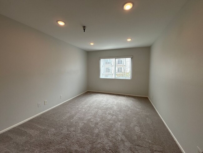 Interior Photo - 110 South Sweetzer Ave