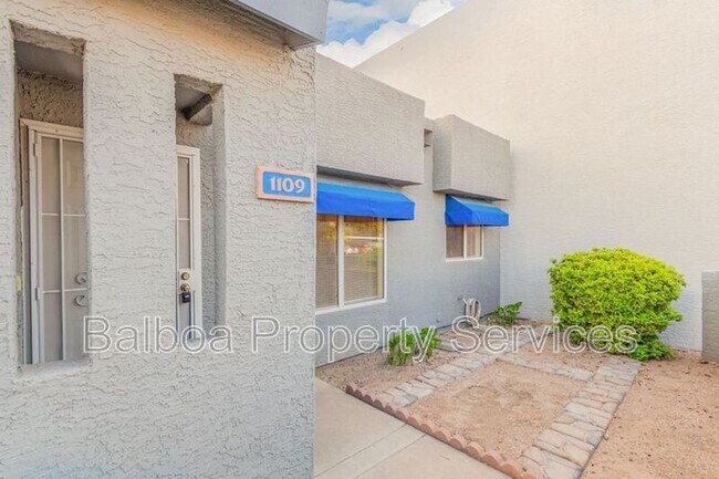 Foto del edificio - 220 N 22nd Pl