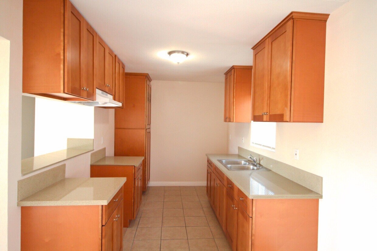 6923 1/2 Adamson Ave Unit NA, Bell Gardens, CA 90201 Apartments in