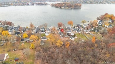 Building Photo - 2040 Linden St