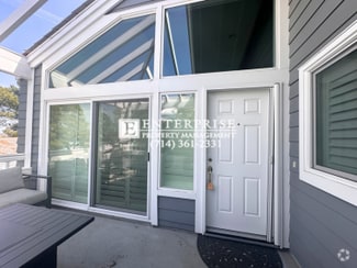 Building Photo - 257 Chesterfield