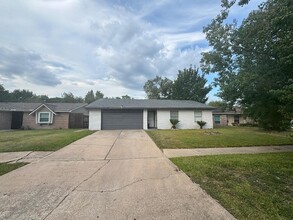 Building Photo - 5110 Ridgeton Dr