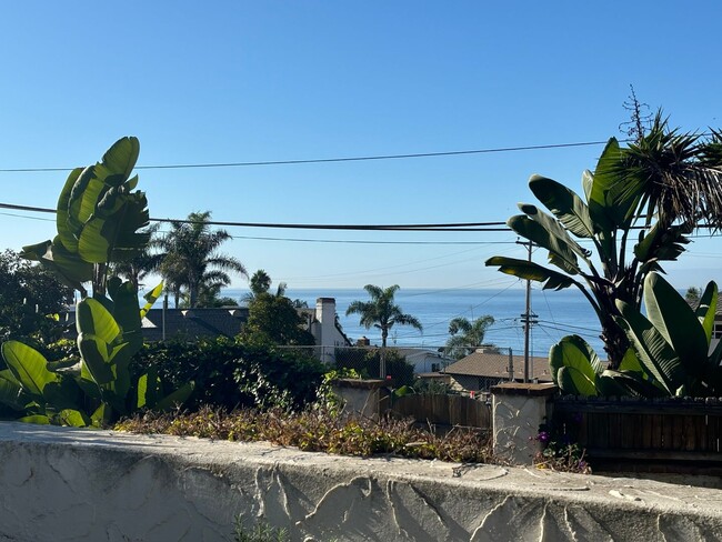 Foto del edificio - Lovely home with Ocean view with bonus gra...