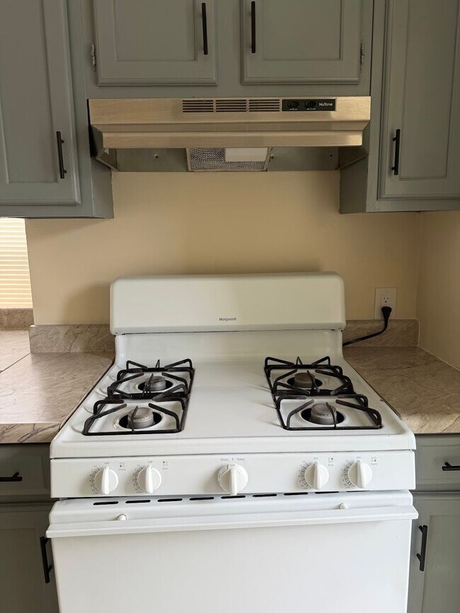 Photo - 450 S 18th St Apartment