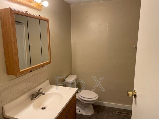 Foto del edificio - 424 E 21st St