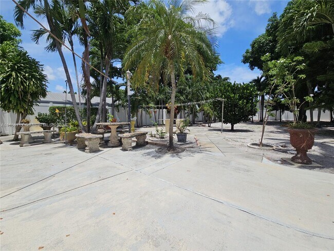 Foto del edificio - 2323 Polk St