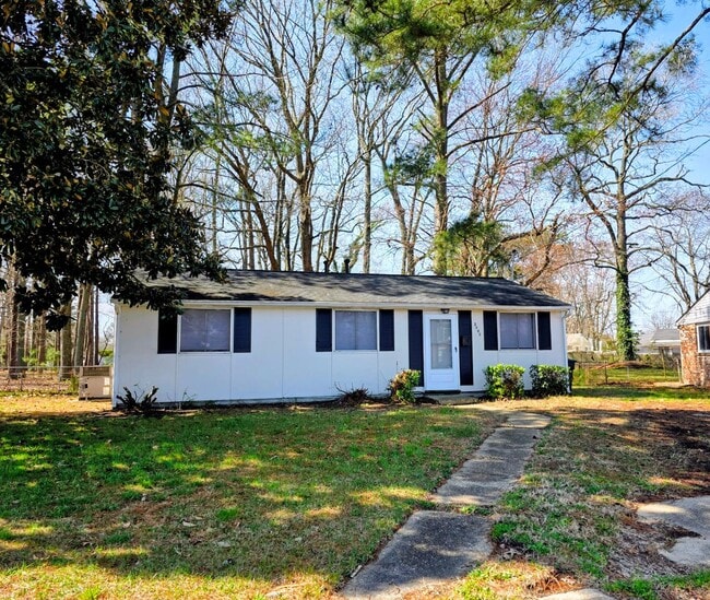 Building Photo - Move In Ready 3 Bedroom Home!