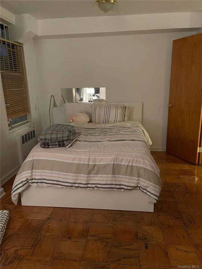 Foto del edificio - 53-11 90th St