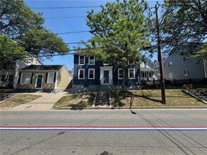 Building Photo - 712 Hope St