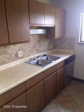 Building Photo - N114W15846 Sylvan Cir