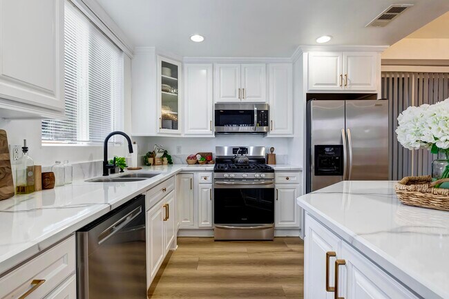 Foto del edificio - 415 W Regent St