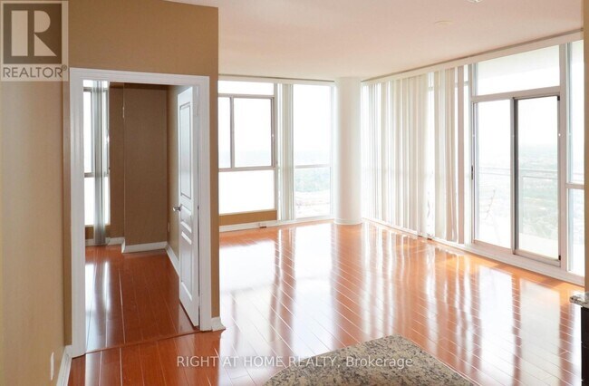 Building Photo - 225 Webb Dr
