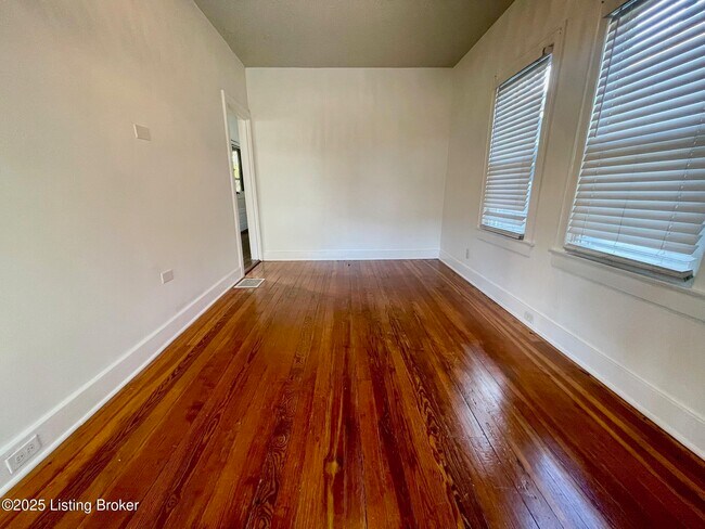 Foto del edificio - 1122 Forrest St