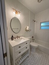 Building Photo - 331 Princeton Dr