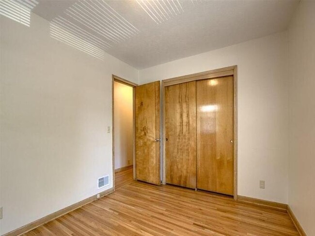 Building Photo - Westgate Raised Ranch Home