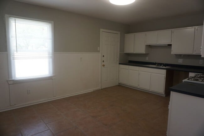 Building Photo - 4314 32nd St