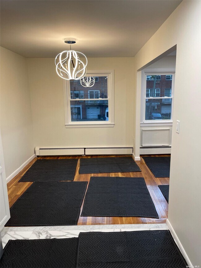 Foto del edificio - 61-25 218th St