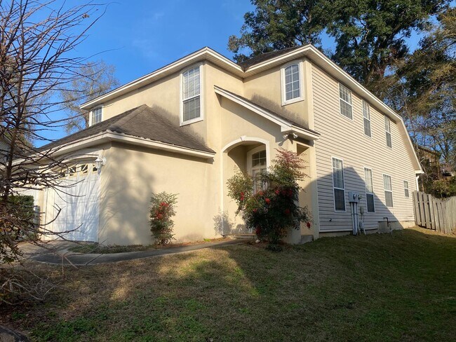 Foto del edificio - 5039 Mint Hill Ct