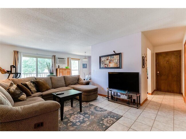 Foto del edificio - 900 9th Ave S