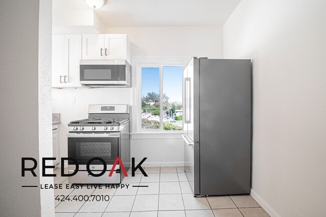 Building Photo - 1918 Grace Ave