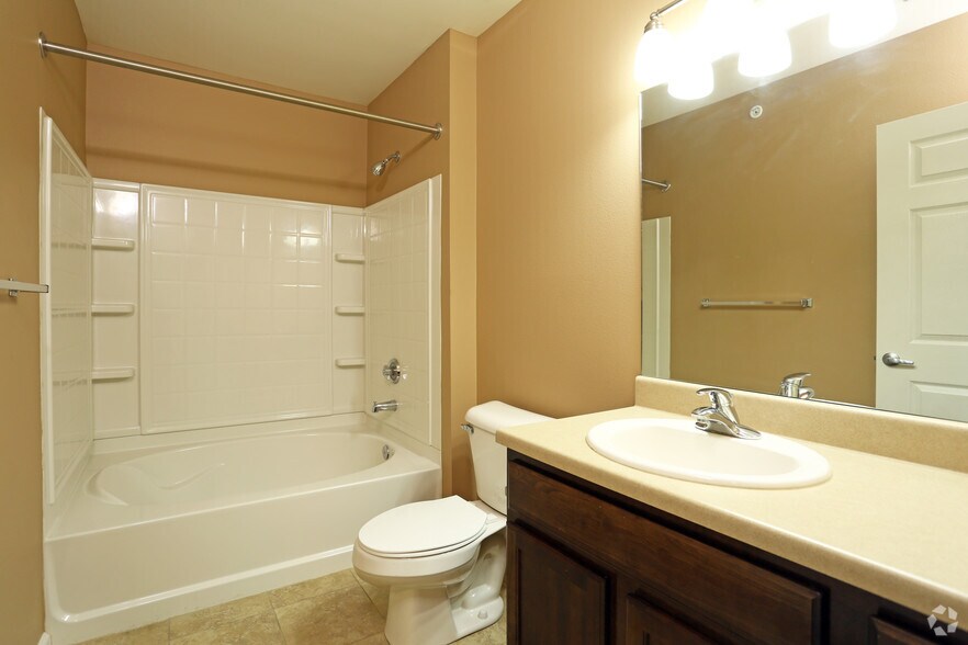 Bathroom Fixtures Omaha montclair village rentals - omaha, ne | apartments Bathroom Fixtures Omaha montclair village rentals - omaha, ne | apartments