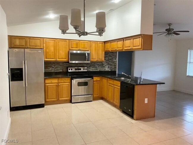 Foto del edificio - 324 NE 7th St
