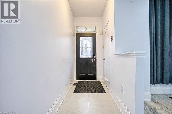 Building Photo - 20 Goldeye Dr