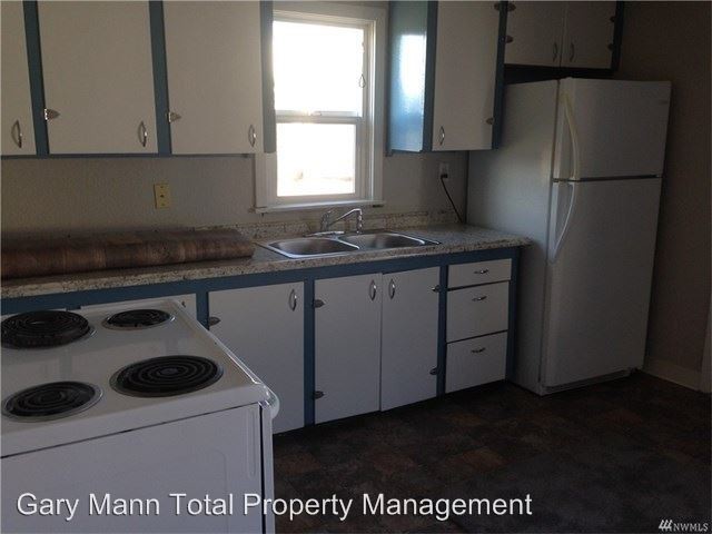 Building Photo - 2 br, 1 bath House - 738 Grape Drive