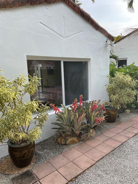 Foto del edificio - 1005 Cortez St