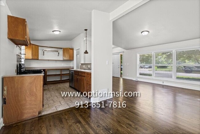 Foto del edificio - Cimarron Beauty- TRUE 4 bedroom, 2 bath, 1 car garage