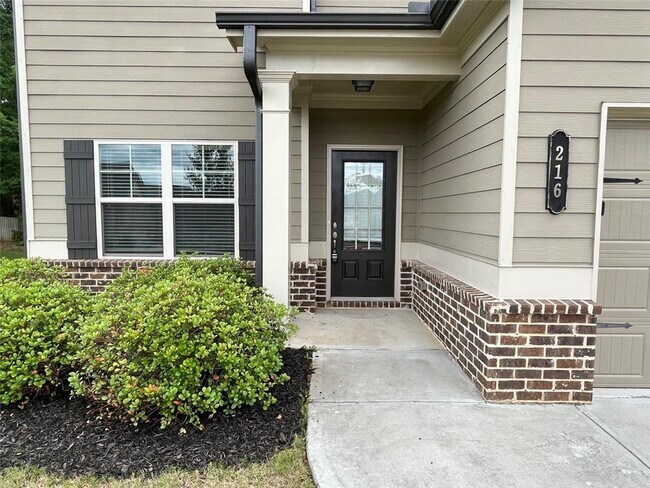 Foto del edificio - 216 Evergreen Way