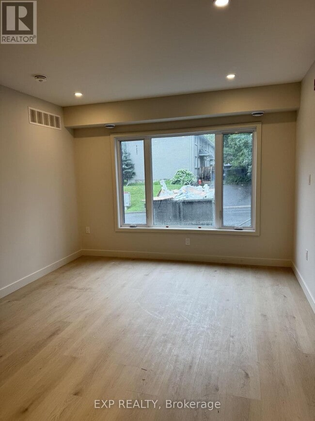 Building Photo - 1301 Dorchester Ave