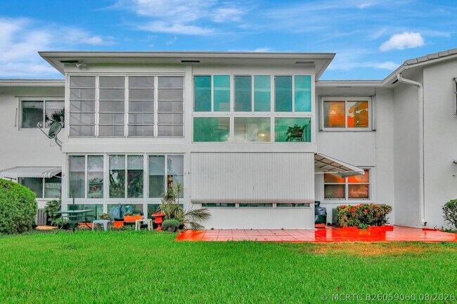 Building Photo - 2650 W Golf Blvd