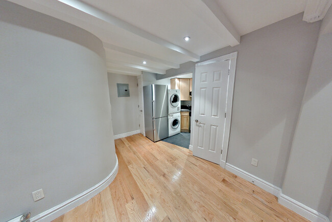 Foto del edificio - 941 Second Avenue