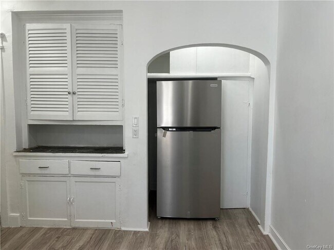 Foto del edificio - 600 Fifth Ave