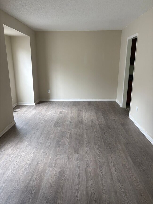 Foto del edificio - New For Rent!