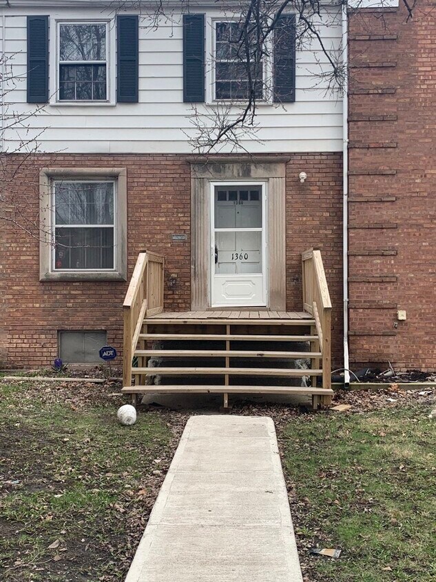 1360 Wentworth Ave, Calumet City, IL 60409 House Rental in Calumet