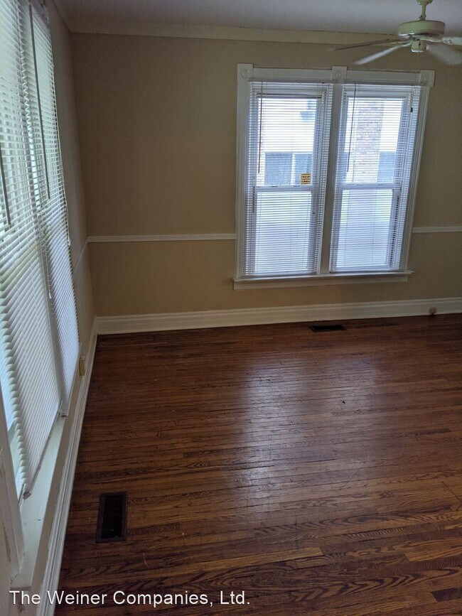 Building Photo - 3 br, 2 bath House - 305 S. Prairie St.