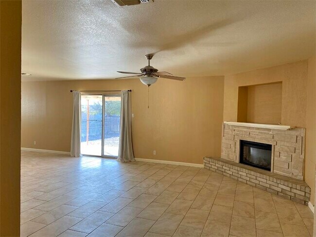 Building Photo - 113 Sombrero Dr