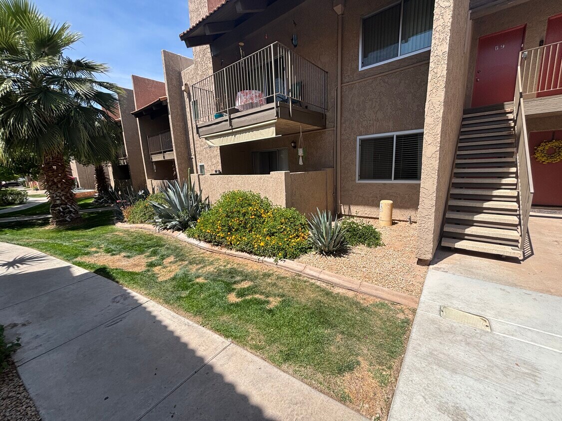 Primary Photo - 5525 E Thomas Rd